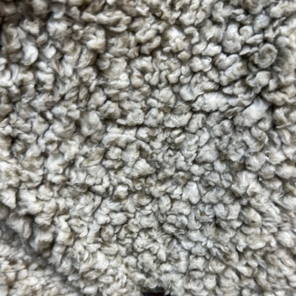 True Grit Cream Sherpa Vest - Picture 2 of 2